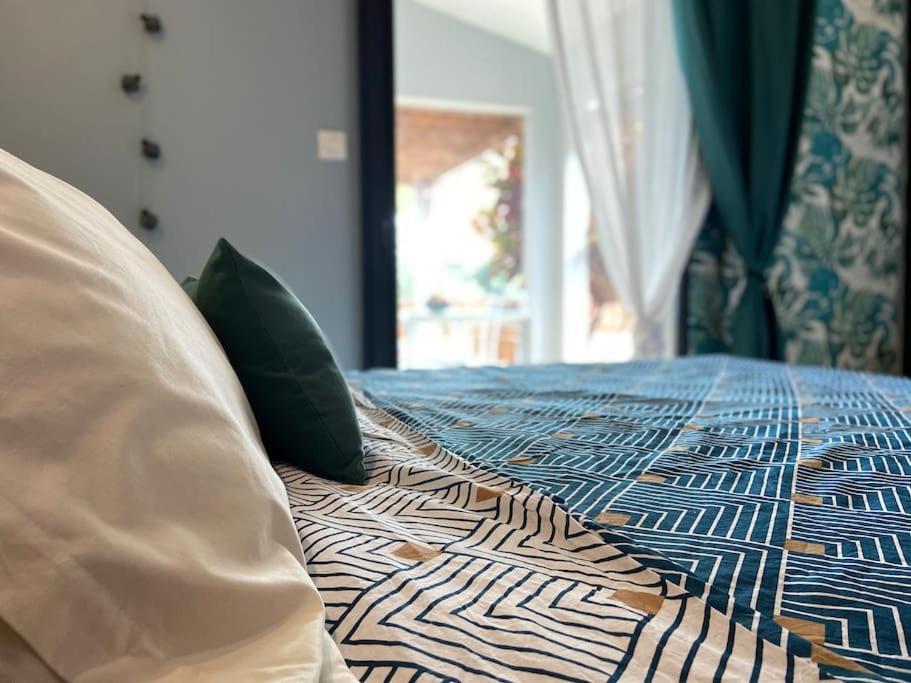 Cocooning Tropic Studio Avec Jacuzzi Privatif サン・ルイ エクステリア 写真
